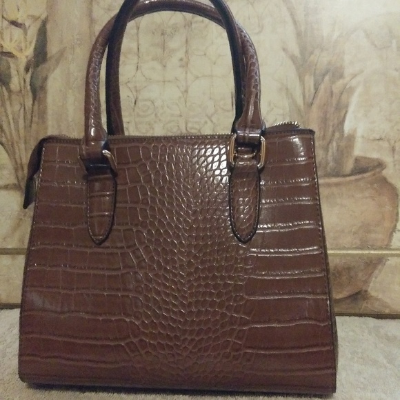 Handbag - Picture 2 of 3